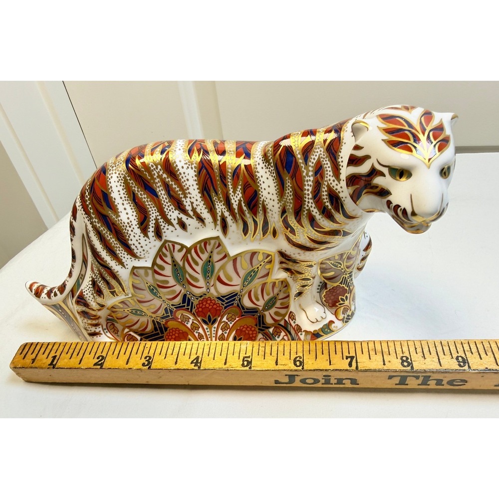 Royal Crown Derby Bengal Tiger Figurine Paperweight Gold Imari Porcelain 1994 - Picture 8 of 8